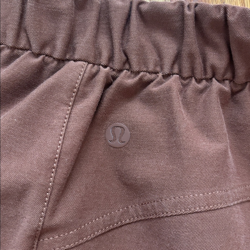 Lululemon Utilitech Cargo Pocket High Rise Crop Pants‎ Brown EUC Size 28 - Picture 6 of 7